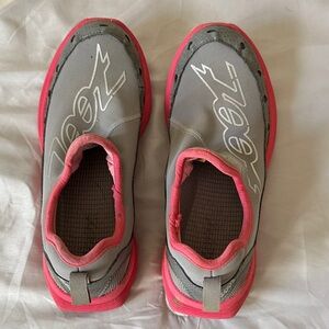 Zoot Gray and Pink Athletic Shoes